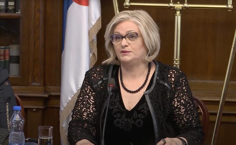 Szeretettel a Vajdaságból: Lejáratta magát a „krumplibotrányba” keveredett szerb jegybankelnök