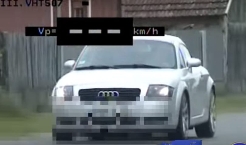 50 helyett, közel 140-nel suhant át egy Audi TT Hajdúsámsonon