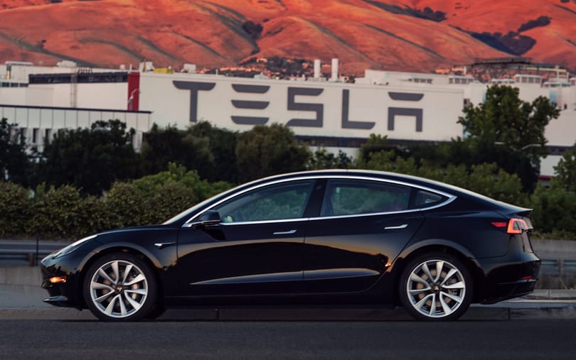 Kiderült, hogy milyen erős és milyen nehéz a legújabb Tesla