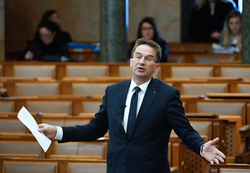 A Schadl-dosszié: Völner volt Schadl meghosszabbított keze, ami más politikusok felé is elért – de kik ők?