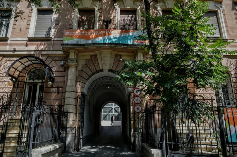 Így bukta el milliárdos cégét a vállalkozó