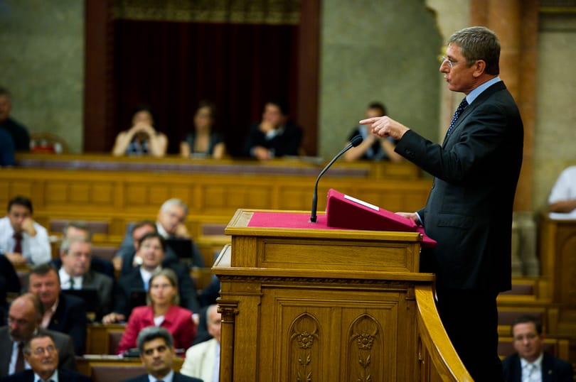 Gyurcsány: el a kezekkel az evától!