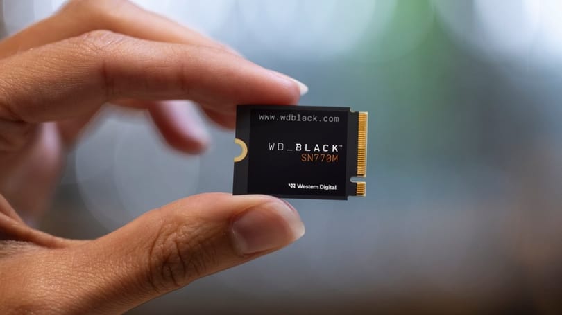 Amelyik játékkonzolba beteszik ezt a kis SSD-t, az hasíthat