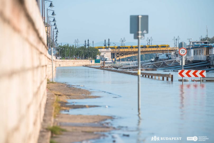 Felfordul Budapest közlekedése az árvíz miatt