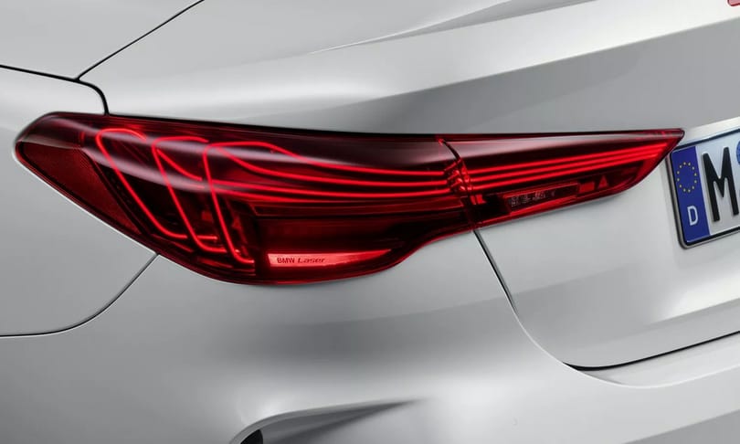 Lézeres hátsó lámpával debütált a megújult 4-es BMW