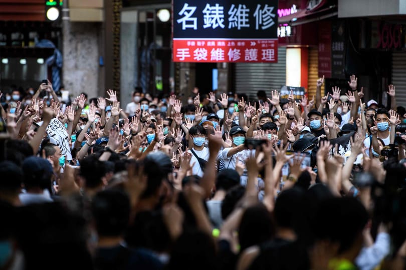 Feloszlott az egyik legnagyobb demokráciapárti politikai tömörülés Hongkongban