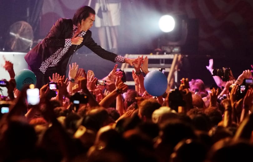 Alvadt véres csók Budapest homlokára – Nick Cave a Szigeten