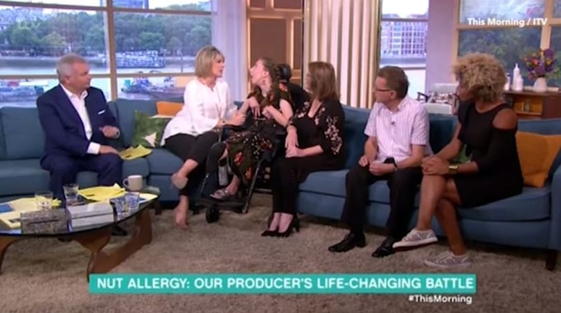 Végzetes ételt kapott Budapesten egy brit tévéproducer, két éve lebénultan él