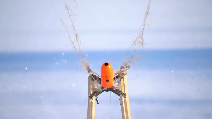 A rotorjait lövi ki támadáskor a drónelfogásra fejlesztett drón