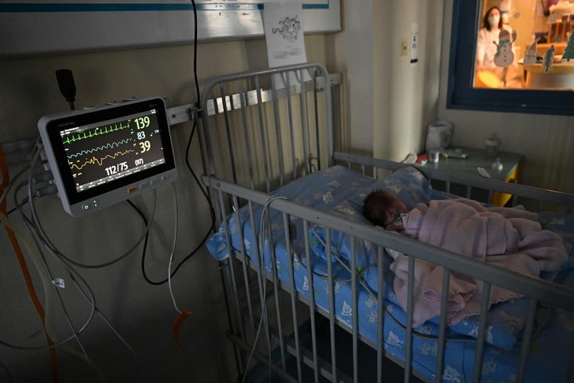 Megtelt a győri kórház gyermekintenzív részlege, átmenetileg nem fogadnak több beteget