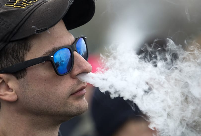Az e-cigaretta is nikotinfüggőséget okoz – figyelmeztet a Korányi Intézet