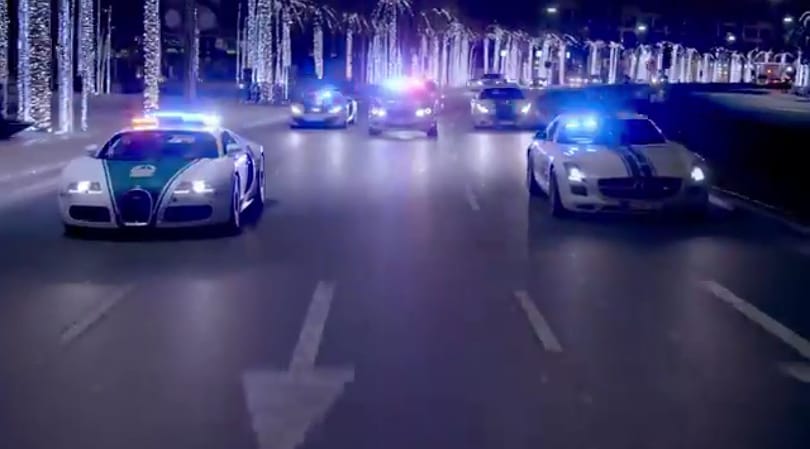 Látványos videóban kérkednek szuperverdáikkal a dubaji zsaruk