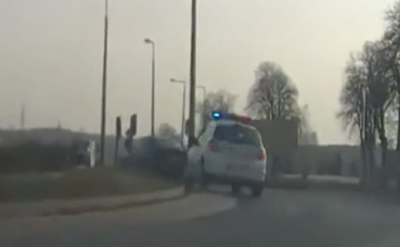 Igazoltatásból autós üldözés lett Sopronban