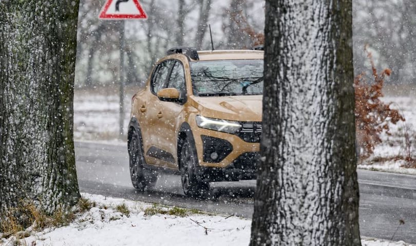 Rossz idő, nagyobb veszély: hogyan vezessünk biztonságosan?