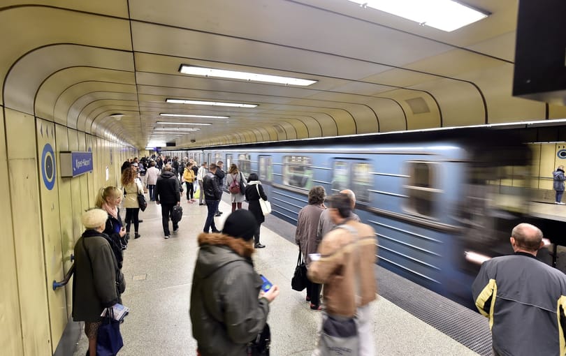 3-as metró: Az aluljárók és a felszín bevonása nélkül semmit sem ér az akadálymentesítés