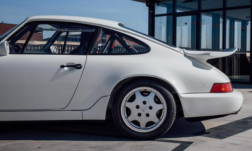 Nem elírás: 62 kilométerrel árulnak egy szuperritka 29 éves Porschét