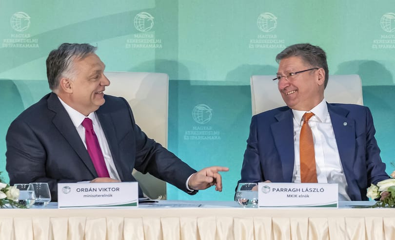 Csempekirályból őfelsége érdekképviseletise, avagy az ember, akit szerettünk utálni – búcsú Parragh Lászlótól