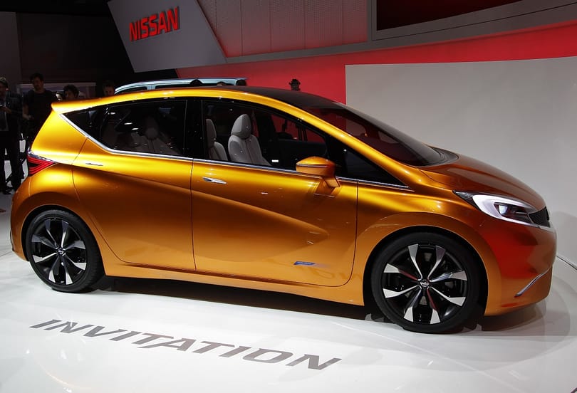 Az új Nissan-kompakt miatt bővítik a brit gyárat - fotó