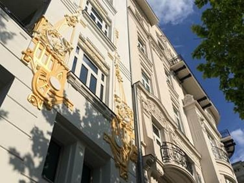 Orbán Viktornak egy orosz bank miatt kell nyugtatnia Washingtont