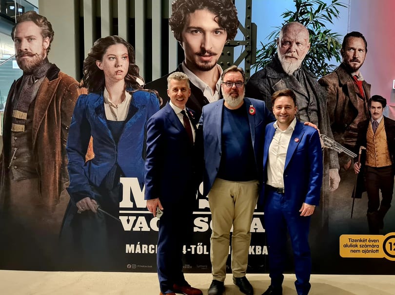 L. Simonnak nem tetszett a Lara Croft módjára verekedő Szendrey Júlia, de mindenkinek megüzente, hogy nem lett kurzusfilm a Most vagy soha!