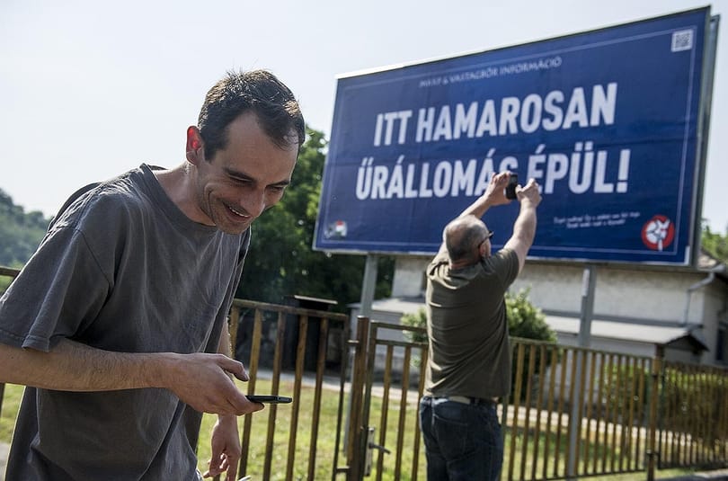 Összkarácsonyi Békemenetet szervez “hálából” a Kétfarkú