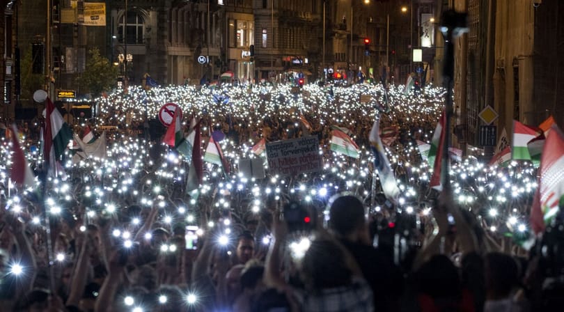 Szezonja van, most tüntet a magyar: 100-ból hárman meg is teszik