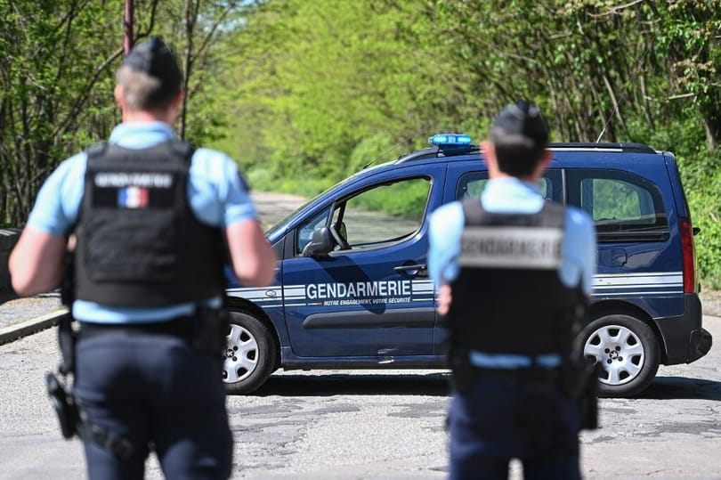 Ötven késszúrással végeztek ki egy muszlim férfit egy francia mecsetben, videóra vették a haldoklását