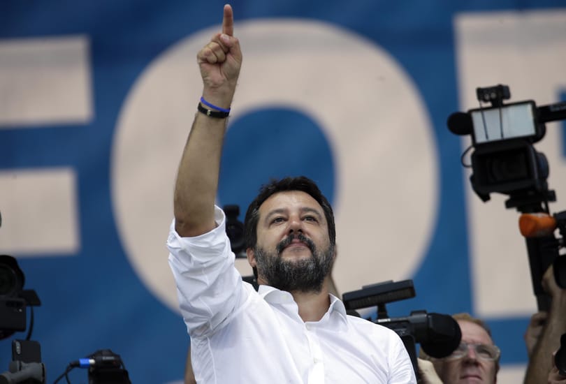 Forradalmi ellenállásra szólította fel híveit Matteo Salvini