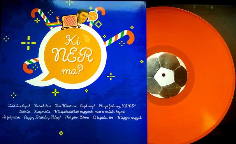 „A hatalom hátulról teneked megy, nézd, mit tanítanak a gyerekednek” – album a magyar közéletről