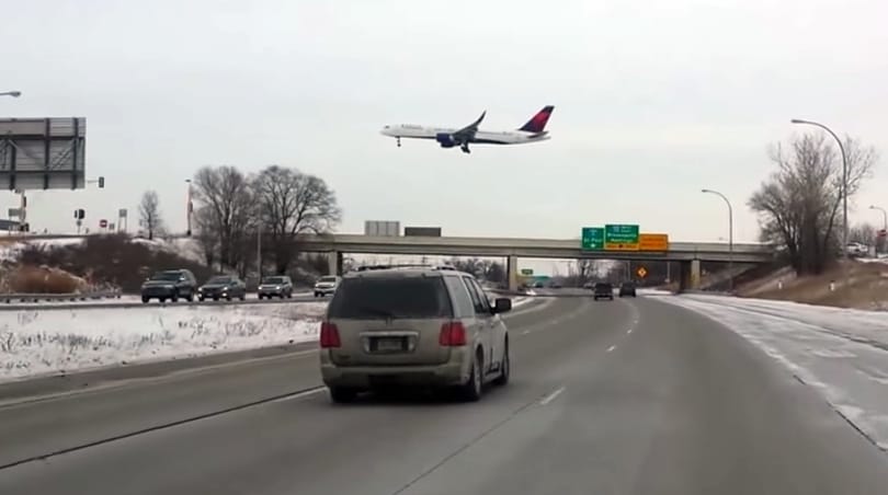 Így néz ki, amikor egy tropára ment felfüggesztéssel megy az autó – videó