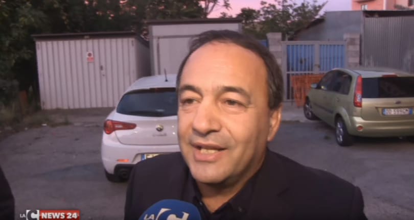 Őrizetbe vettek egy illegális bevándorlóknak segítő olasz polgármestert