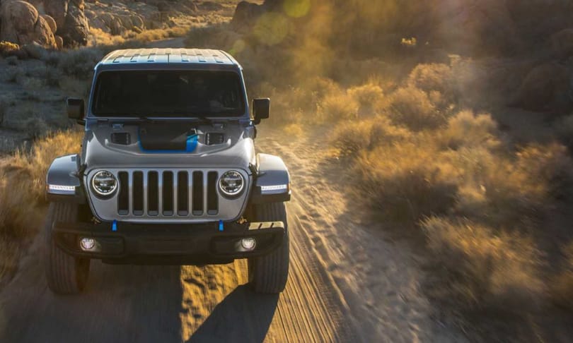 Már a kemény terepre szánt Jeep Wrangler is zöld rendszámos