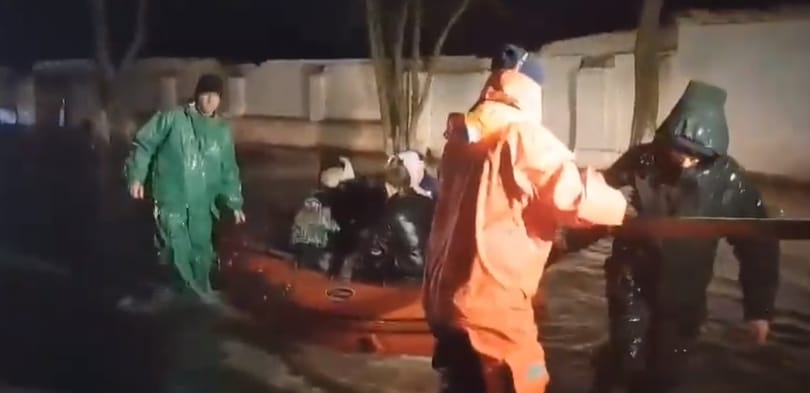 Szükségállapot a Krímben: félmillió ember maradt áram nélkül egy vihar után