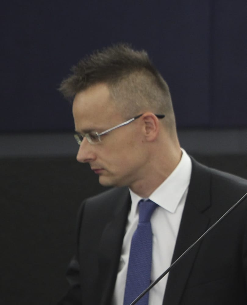 Szijjártó most sem mondta meg, mekkora a háza