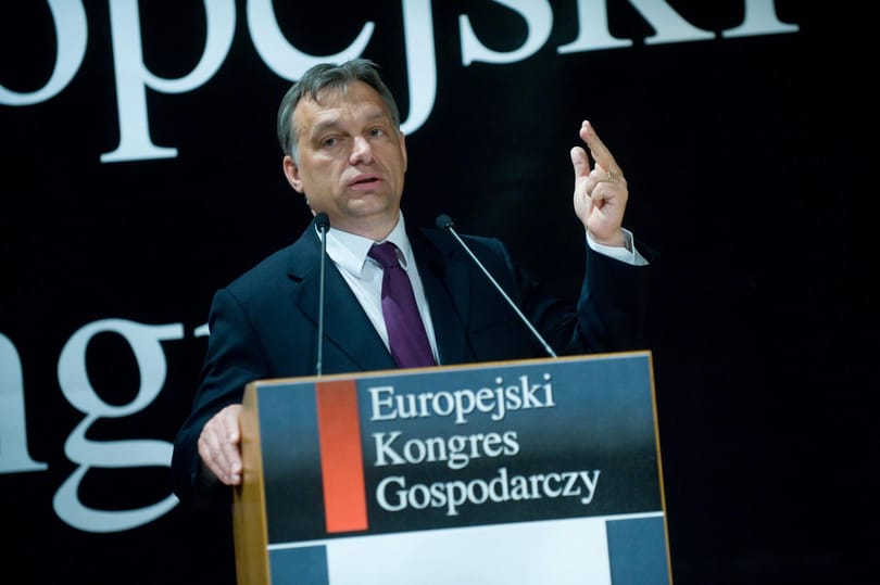 Lengyel lap: egyoldalú a Varsó iránti magyar politikai szerelem