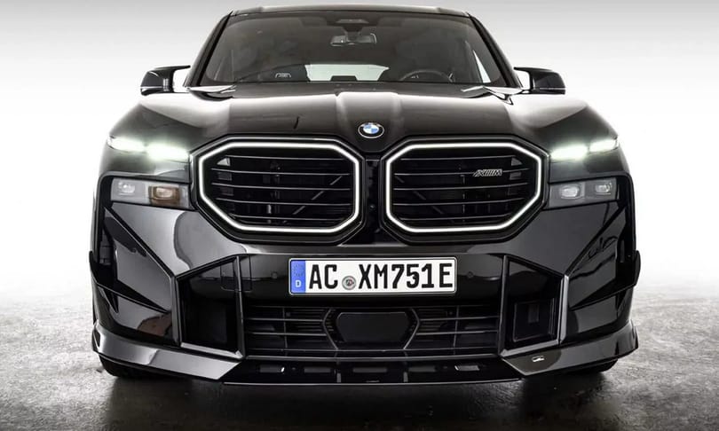 751 lóerő, biturbó V8 és zöld rendszám: polgárpukkasztó új BMW érkezett
