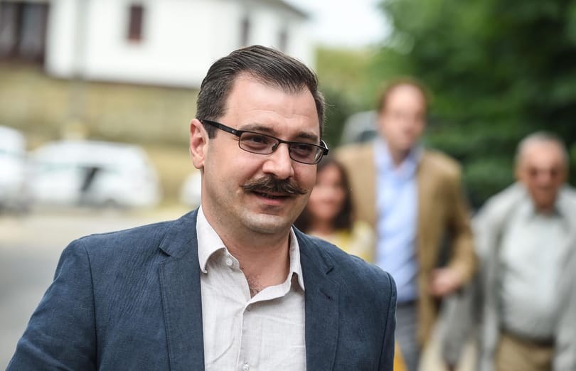 Az SZFE-ügy miatt tolták túl a NER harcias kampányfilmjét