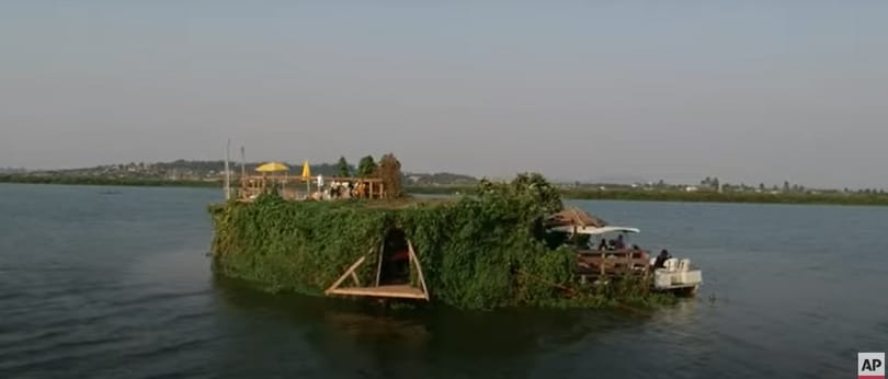Varázslat a tóban: özönlenek a turisták a Viktória-tó szokatlan látványosságához