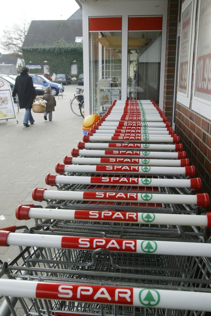 Száznál több Spar bolt nyílhat a benzinkutakon