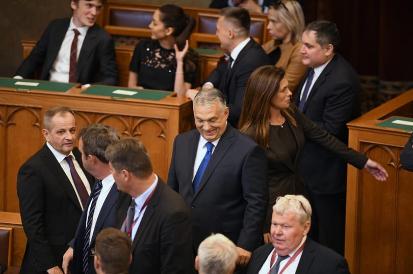 Orbán sakktáblája: a legfurcsább figurák és lépések az új kormányban