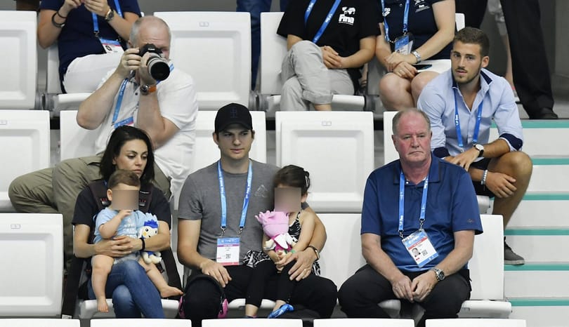 Pólómeccsre készül Ashton Kutcher a vizes vb-n