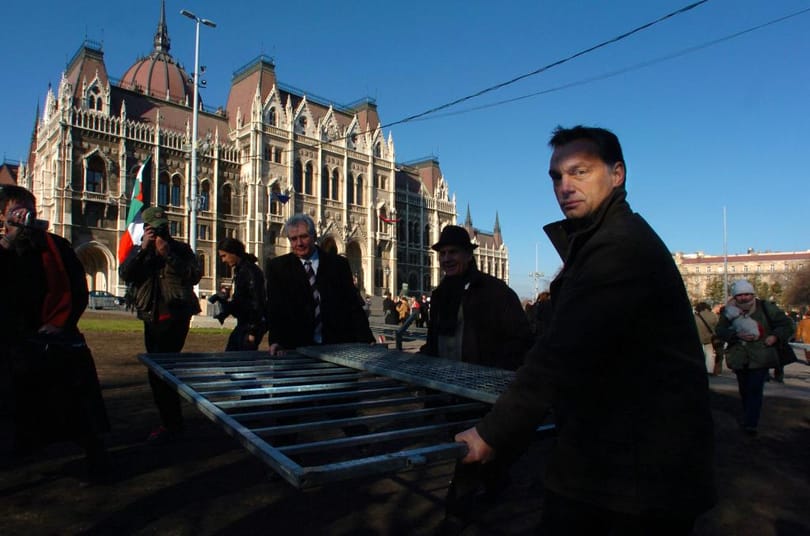 Polgári engedetlenségek a taxisoktól a csavarkulcsos Orbánig