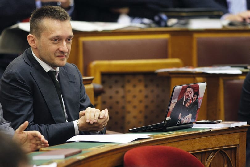 Rogán puhítja az Orbánt fegyelmező német politikusokat