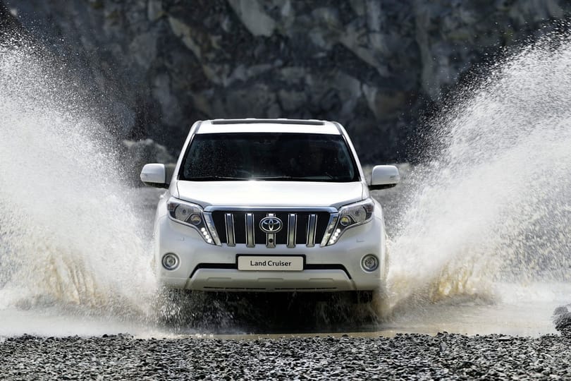 Könnyezik a megújult Land Cruiser