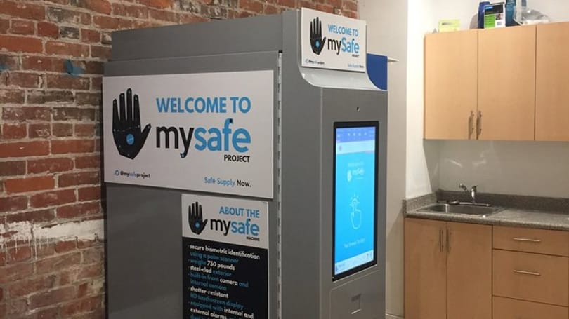 Üzembe helyezték a világ első opiátautomatáját