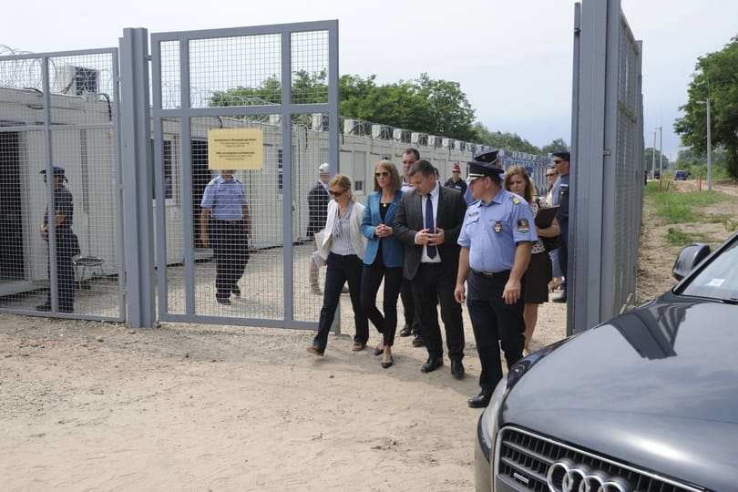 Kimondta az Európai Bíróság: a magyar állam jogellenesen tart őrizetben menedékkérőket Röszkénél