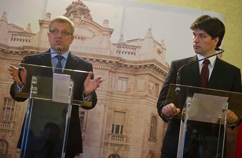 VG: Matolcsy bizalmasa már most többet kap az új bérplafonnál