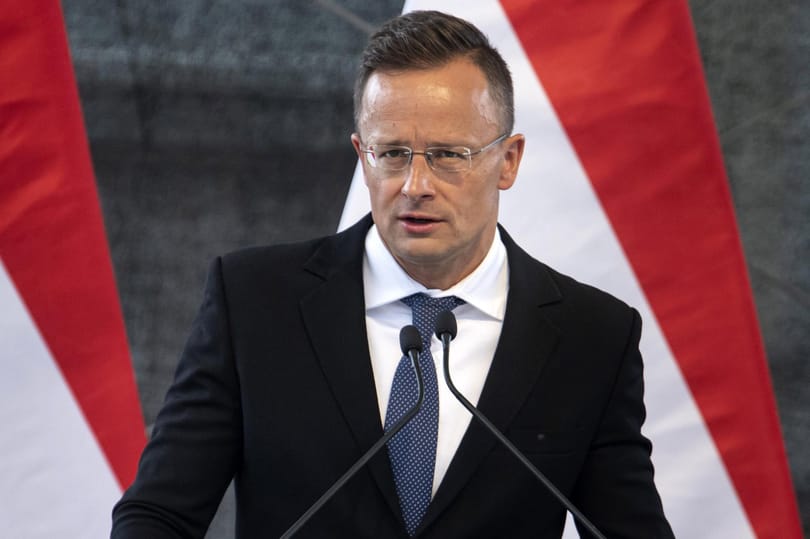 Hat gazdaságélénkítő döntést jelentett be Szijjártó Péter