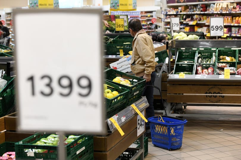 Financial Times: Kemény pénzügyi, gazdasági kihívásokkal kell szembenéznie Közép-Kelet-Európának