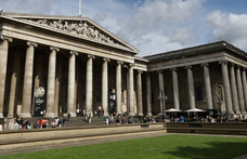 Ebayen adhatott el műkincseket a British Museum korábbi vezető kurátora